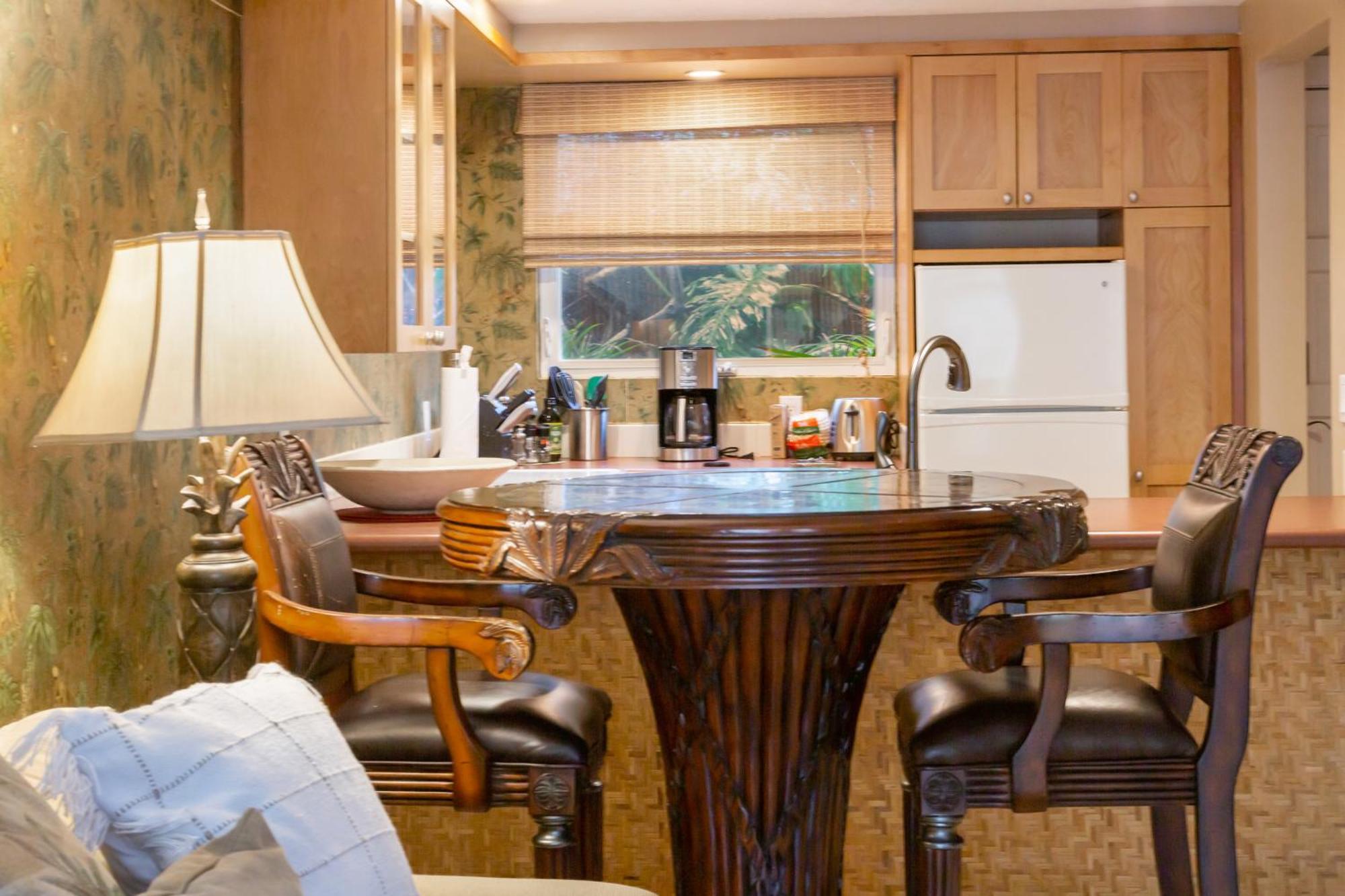 Lotus Suite, 1 Bedroom, Sleeps 4, Pool & Bbq, Pre-Renovation Summer Sale Kihei Esterno foto
