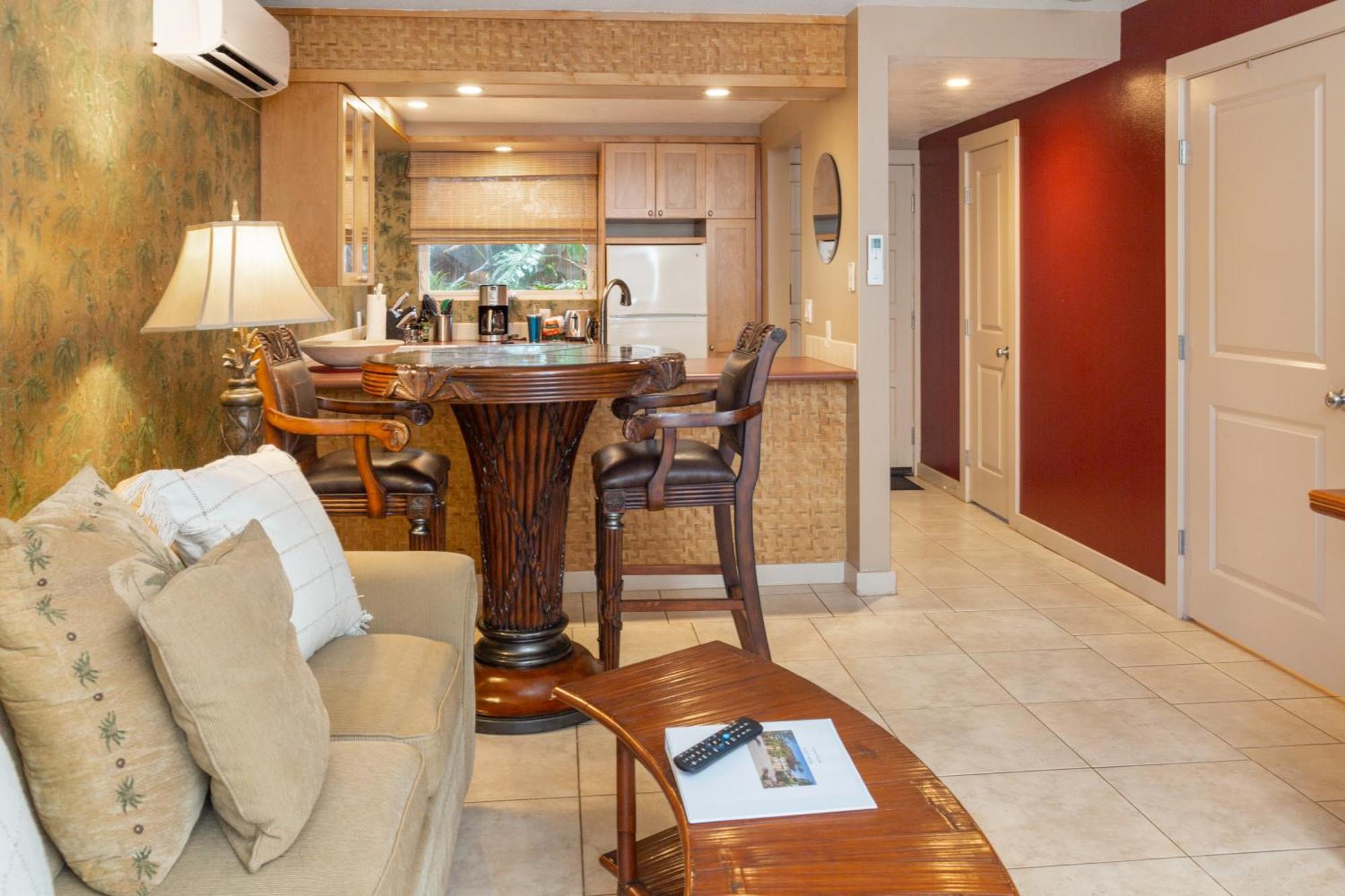 Lotus Suite, 1 Bedroom, Sleeps 4, Pool & Bbq, Pre-Renovation Summer Sale Kihei Esterno foto